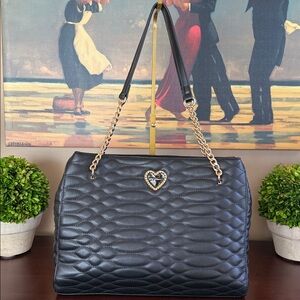 BETSEY JOHNSON  🖤BLACK🖤 QUILTED LARGE TOTE BAG 🌟NWOT🌟